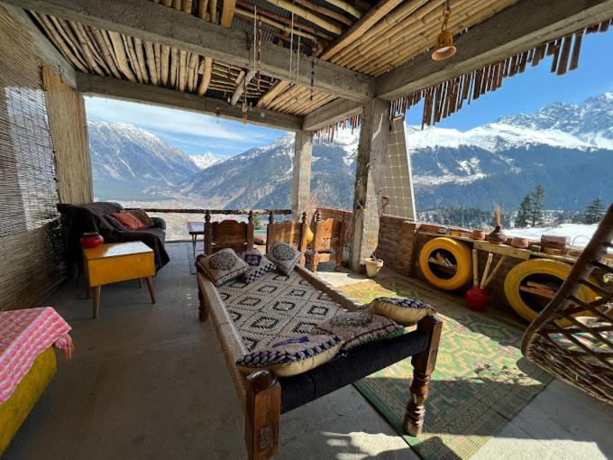 Khana Badosh Resort Kalam Bagian luar foto
