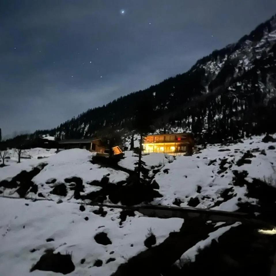 Khana Badosh Resort Kalam Bagian luar foto