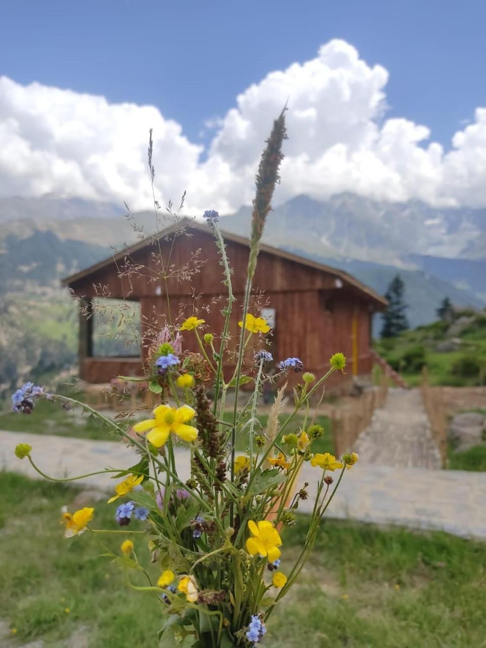 Khana Badosh Resort Kalam Bagian luar foto