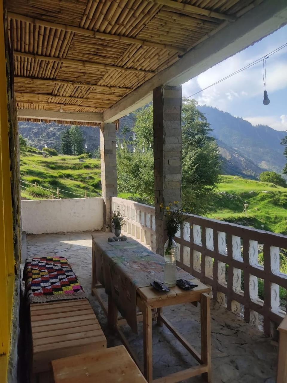 Khana Badosh Resort Kalam Bagian luar foto